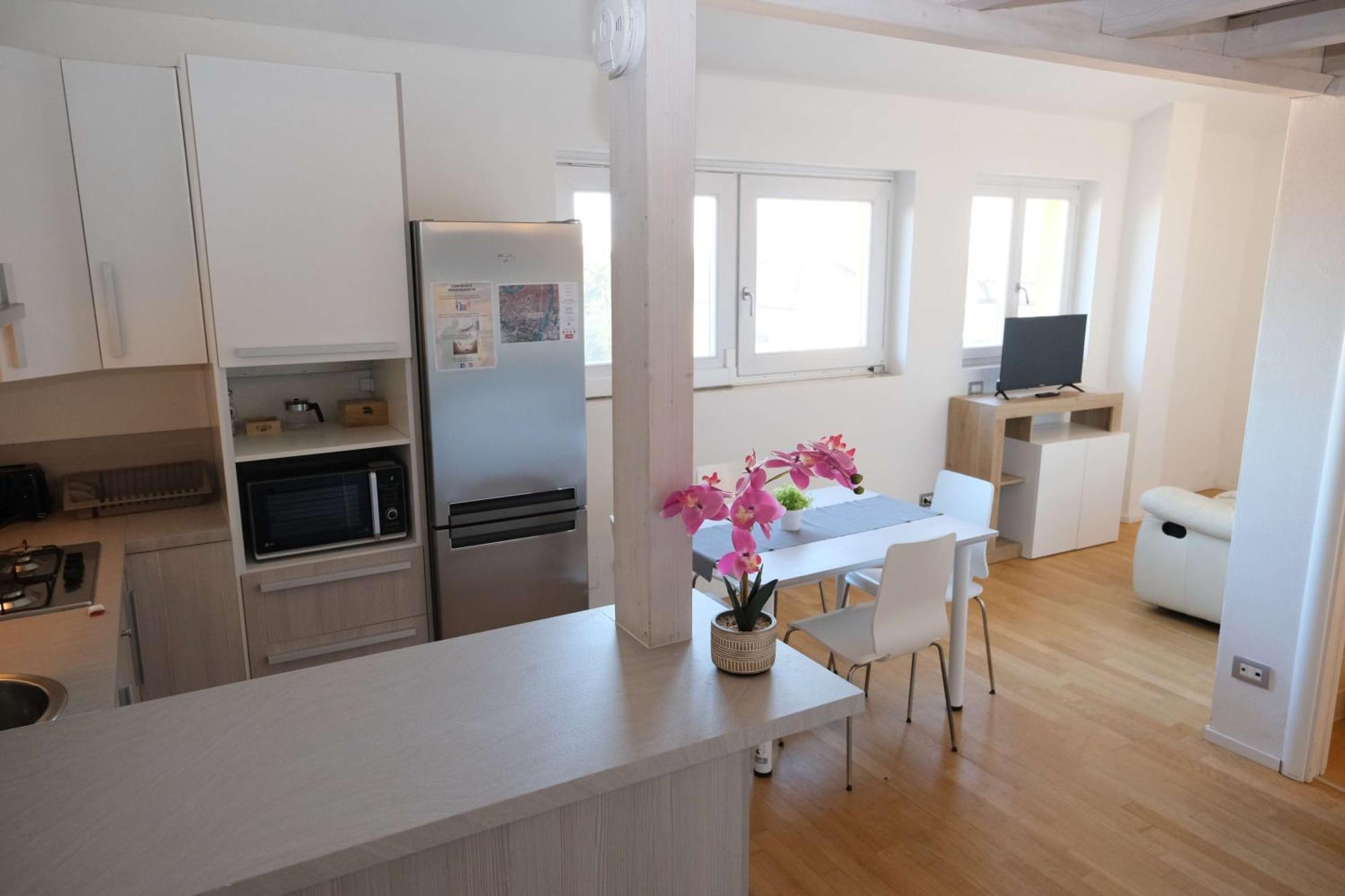 Case Vr Holiday Attico Di Lino เวโรนา ภายนอก รูปภาพ