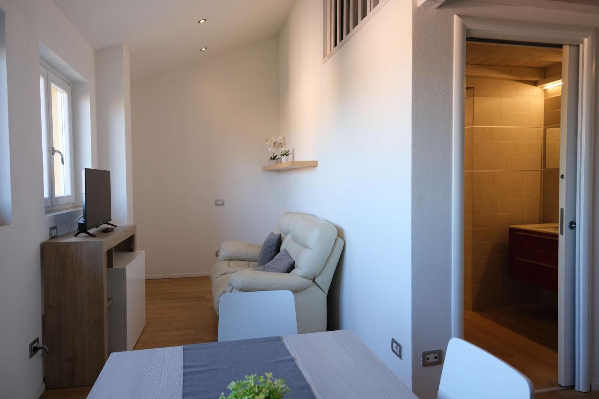 Case Vr Holiday Attico Di Lino เวโรนา ภายนอก รูปภาพ