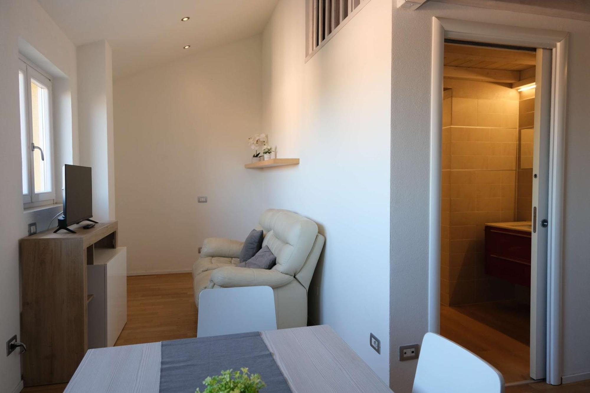 Case Vr Holiday Attico Di Lino เวโรนา ภายนอก รูปภาพ